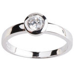 Silver ladies' ring w/ sight zirconia
