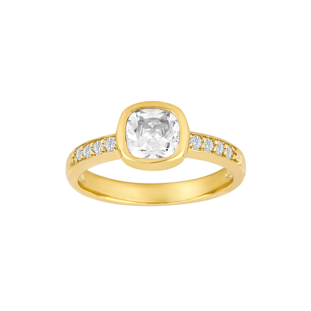 8ct. gold ring w/cz