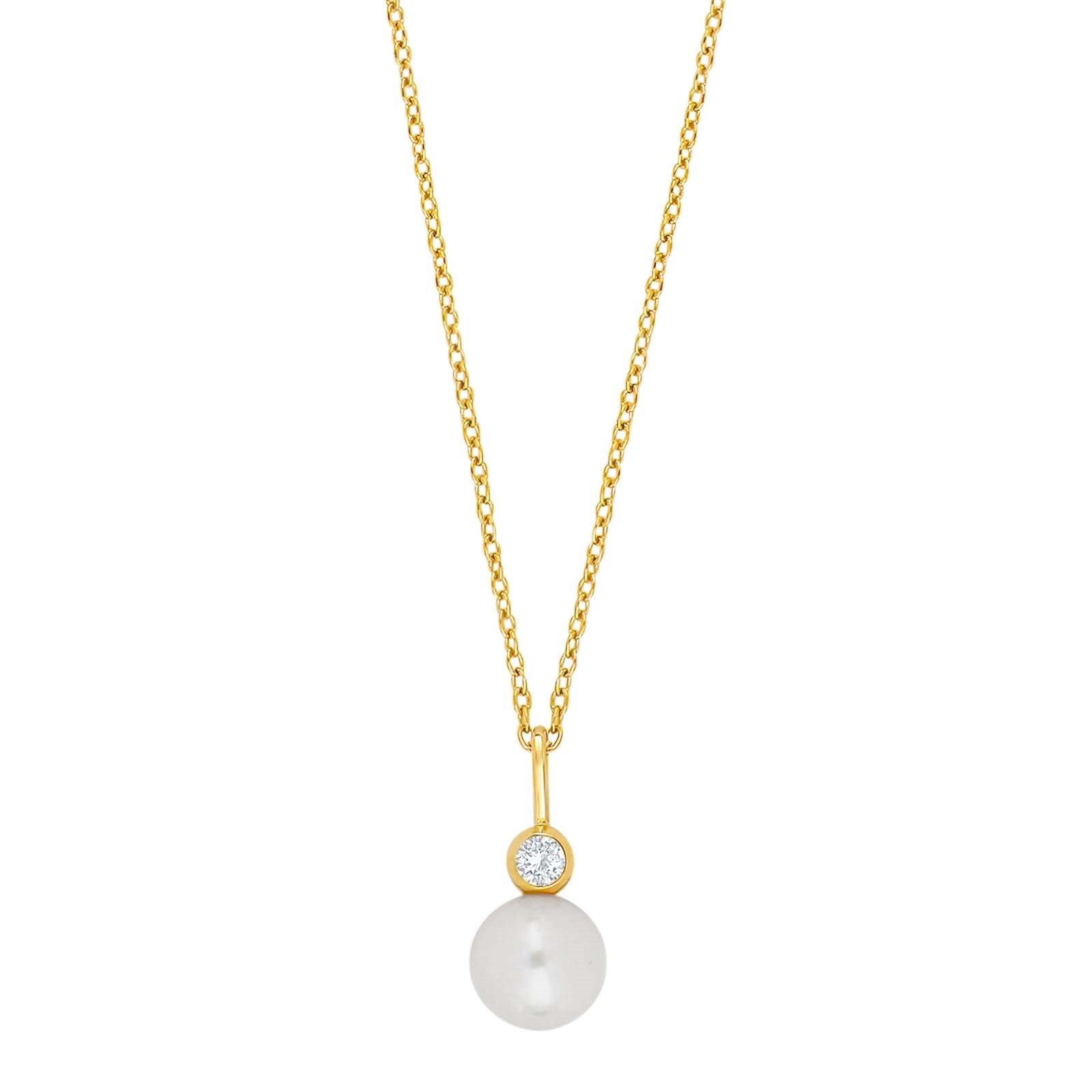 8ct. gold pendant  w. FWT and cz