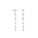 Gold earrings with pearls