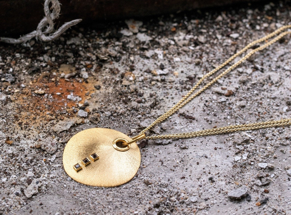 925/- Vedhæng, mat/børstet fg, RQ 0,21ct