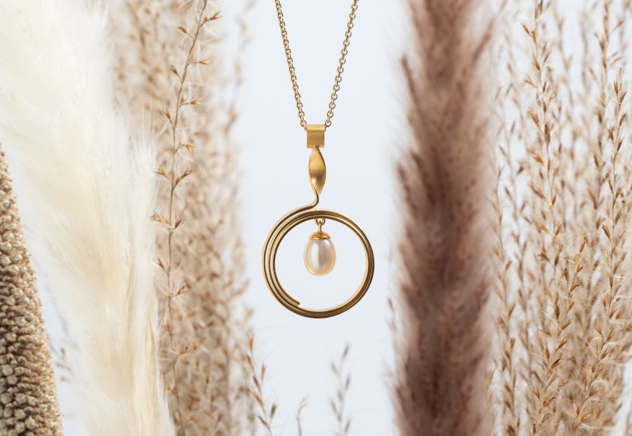 925/- Vedhæng, mat/blank fg, kulturperle 3.12ct