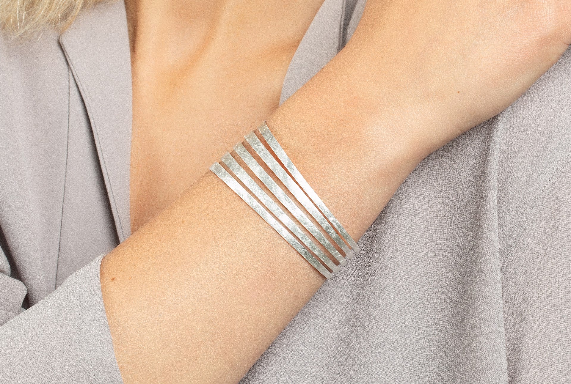 925/- Armring børstet