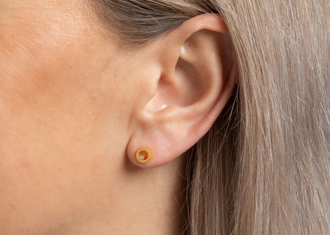 925/- earstud, gp satin, dia. 0,01ct W-SI