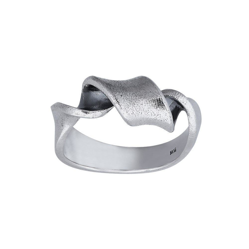 Twisted silver ring - matt and oxide. 7 mm