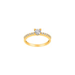 8ct. gold ring w/cz