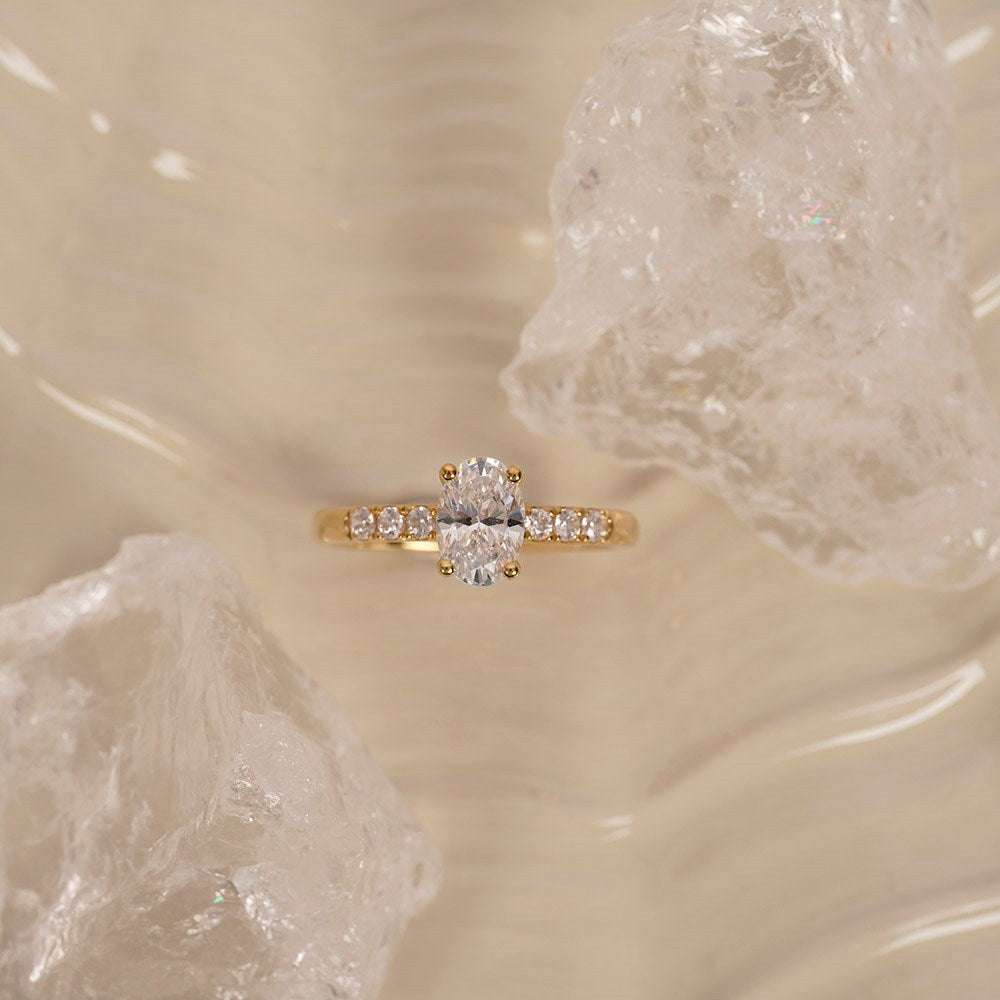 LUXURY Classic oval 14kt. Goldring m. Lab Grown Diamant 1,2ct TW/VS2