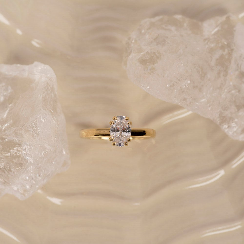 LUXURY Modern oval 14kt. Goldring m. Lab Grown Diamant 1,0ct TW/VS2