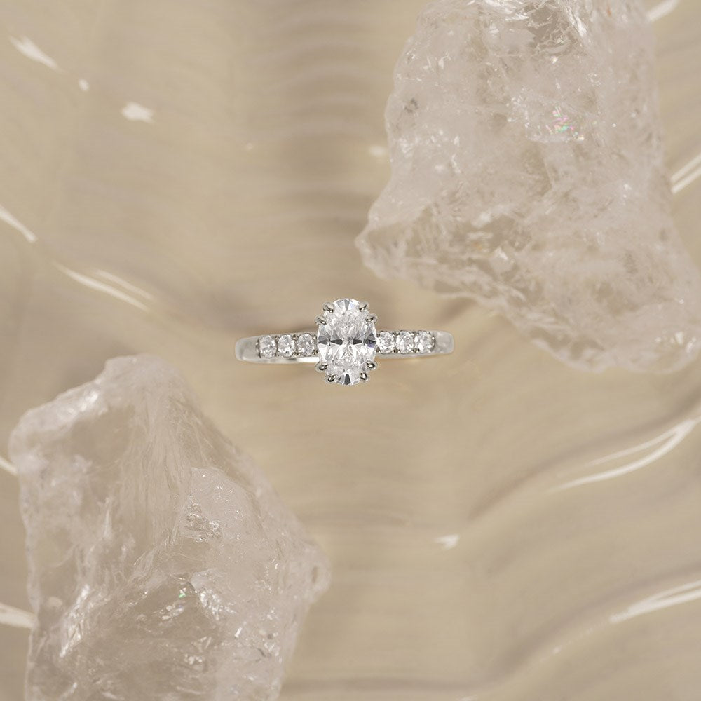 LUXURY Modern oval 14kt. Goldring m. Lab Grown Diamant 1,2ct TW/VS2 - 50 / Rotgold