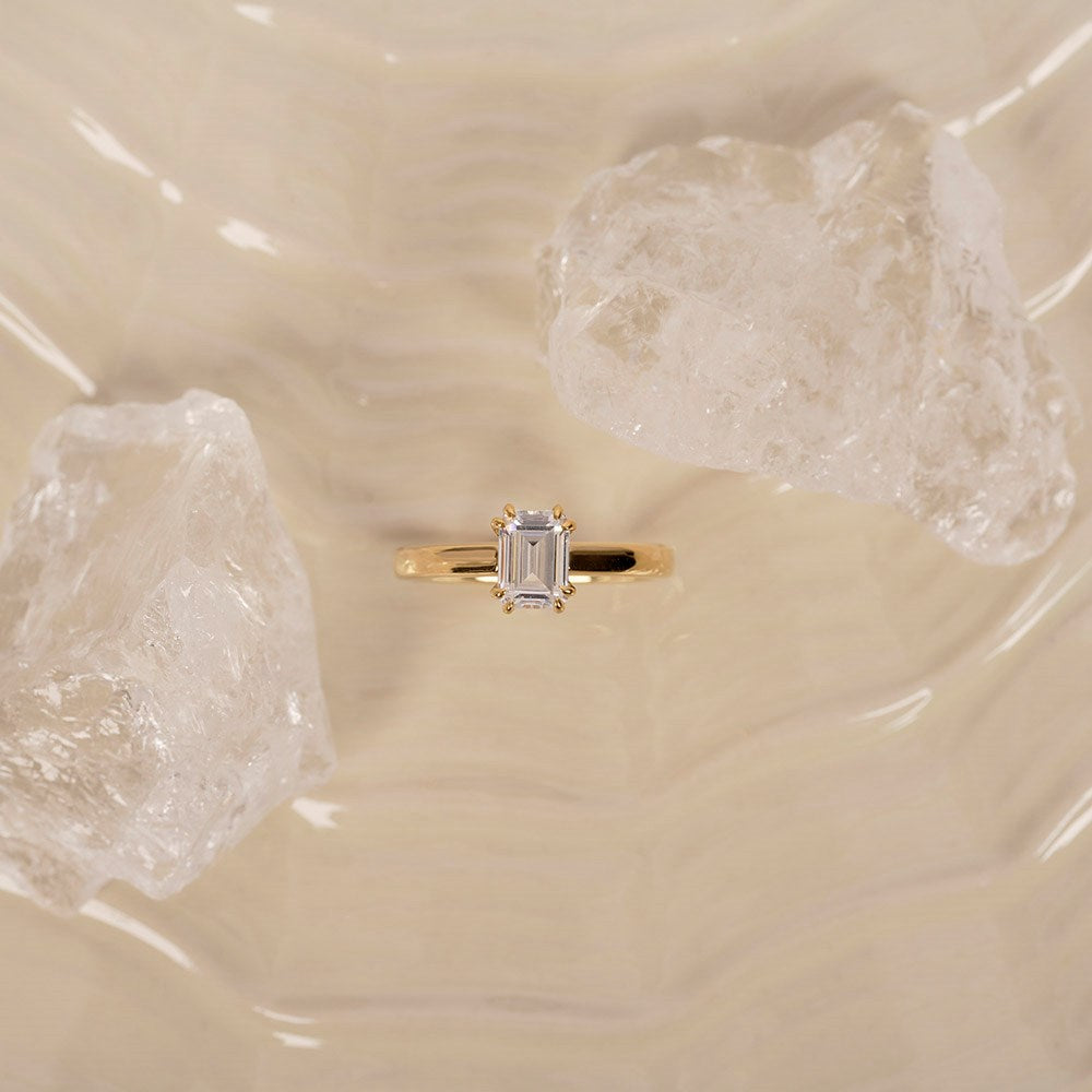 LUXURY Modern square 14ct. gold ring w. lab grown diamond 1,0ct TW/VS2