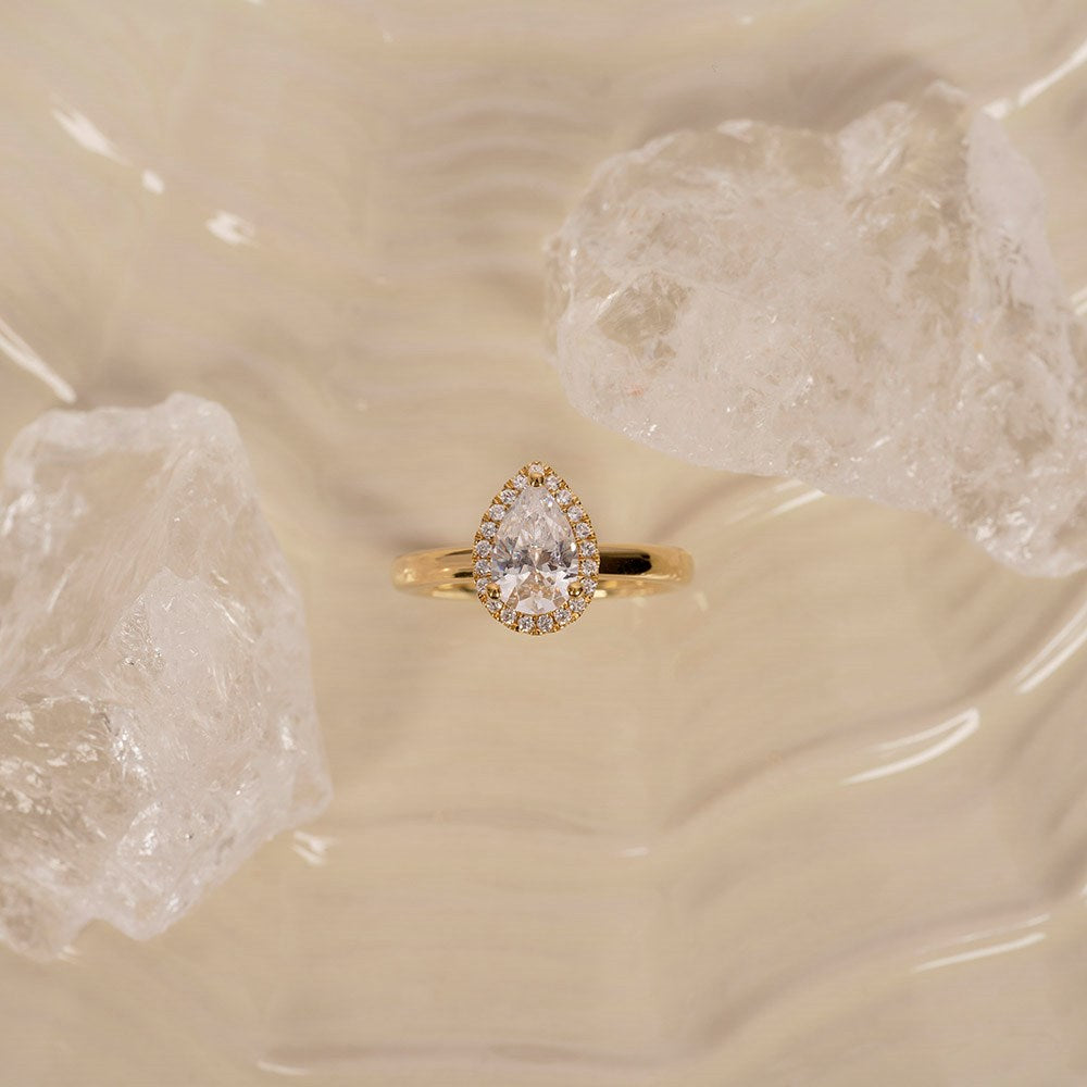 LUXURY Halo Tropfen 14kt. Goldring m. Lab Grown Diamant 1,12ct TW/VS2
