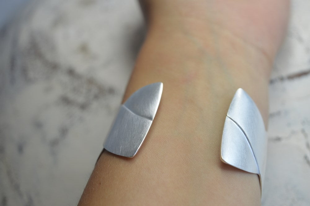 925/- Armring børstet