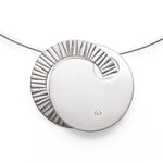 925/- Vedhæng mat, dia. 0,03CT W-SI3
