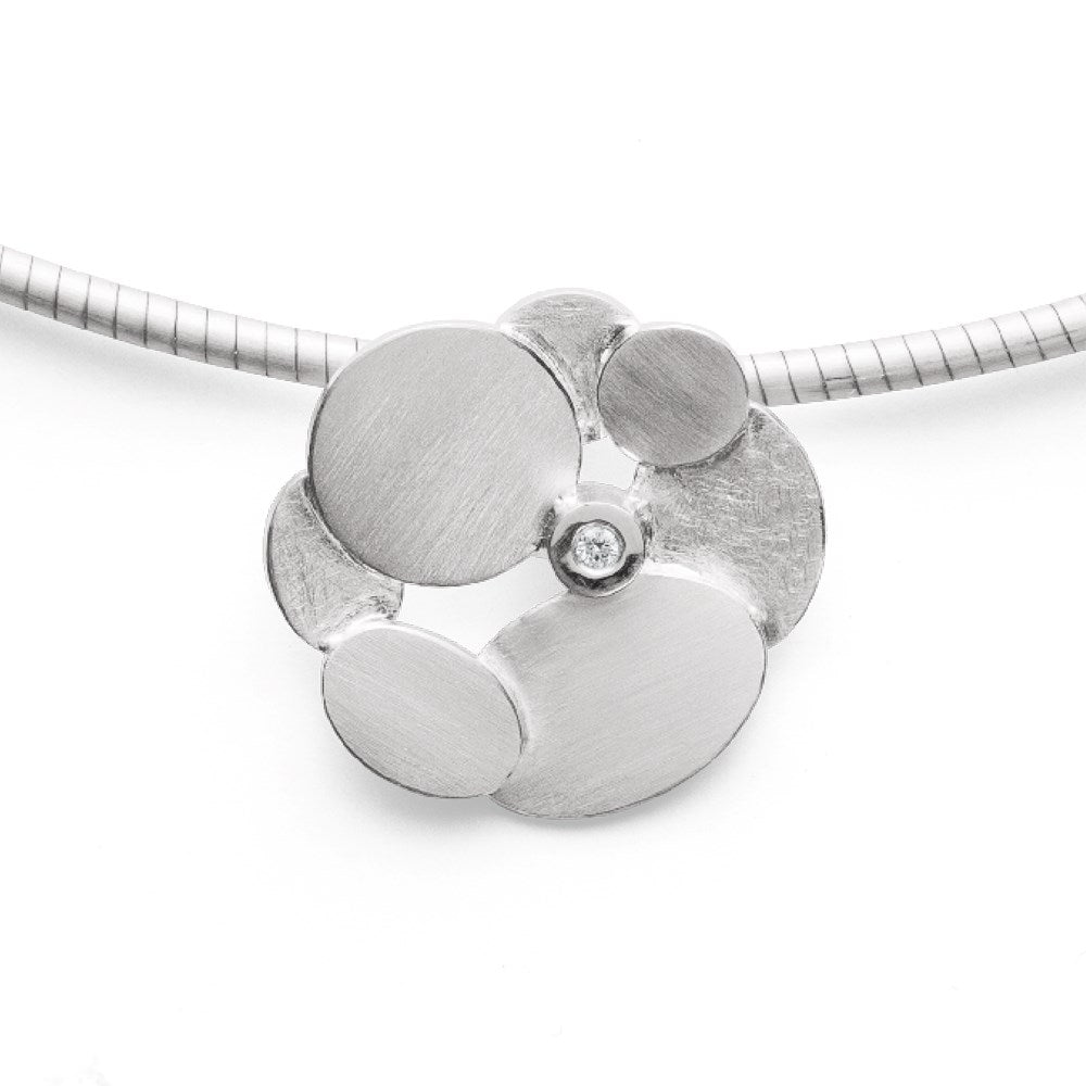 925/- Vedhæng mat/børstet, dia. 0,02CT W-SI2-SI3