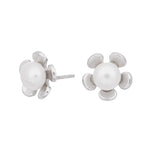 Rhod. silver earring flower w/ pearl