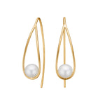 8ct. gold earrings w. FWP