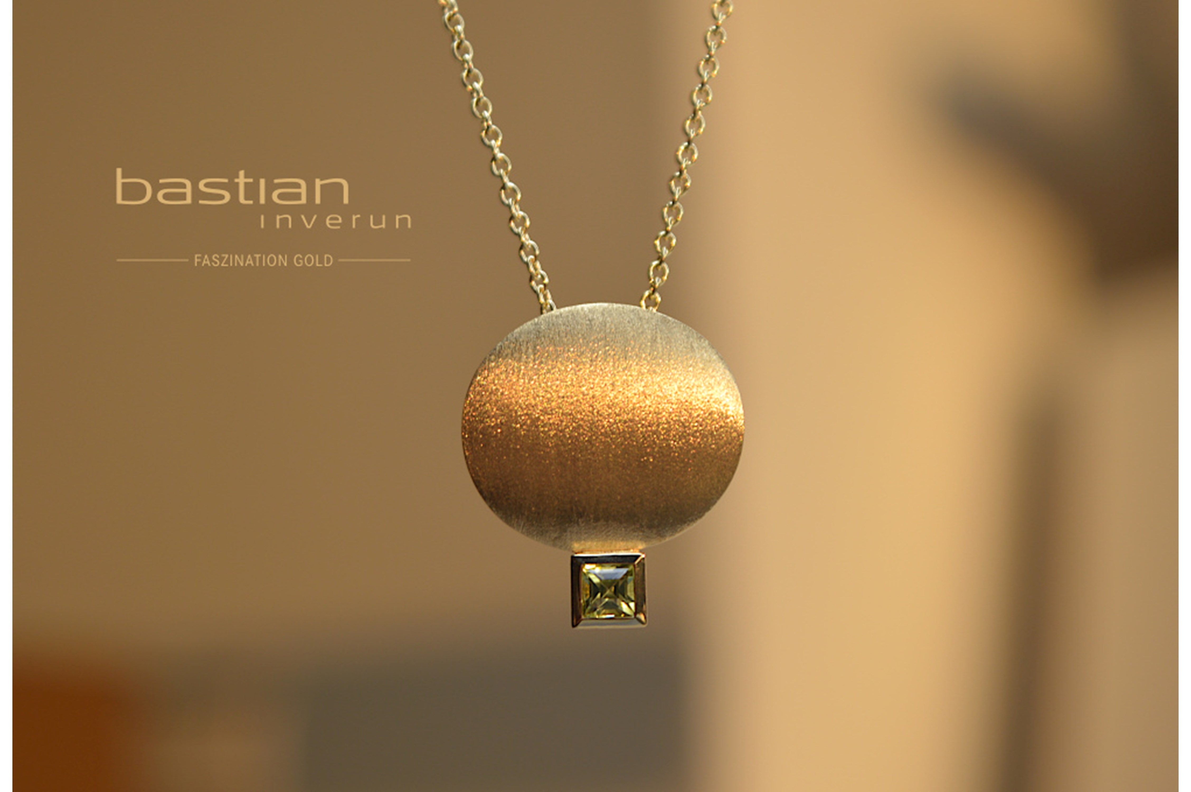 750/- pendant satin/pol., peridot 0,17ct