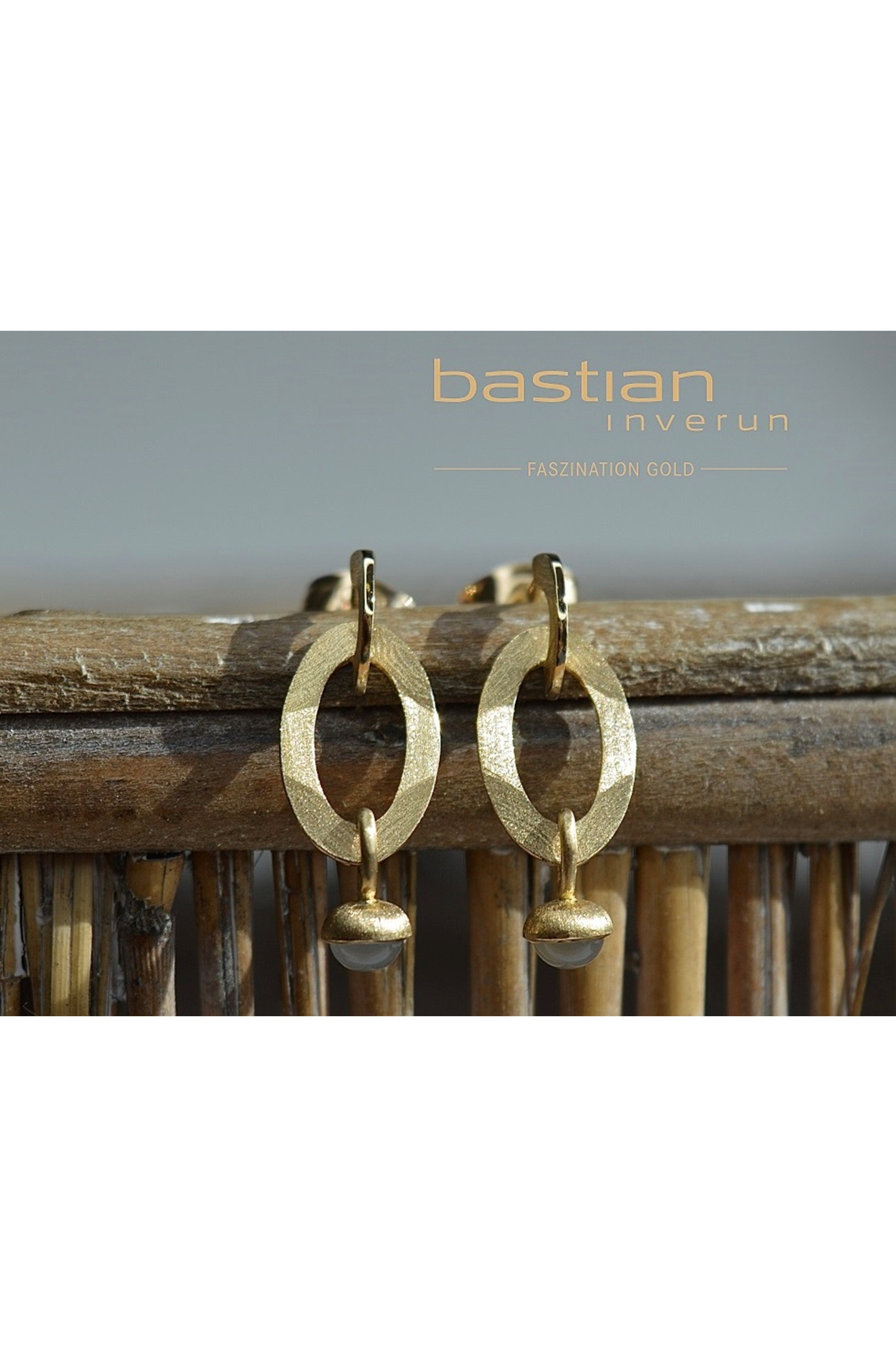 750/- Ohrstecker matt., Mondstein 0,46ct
