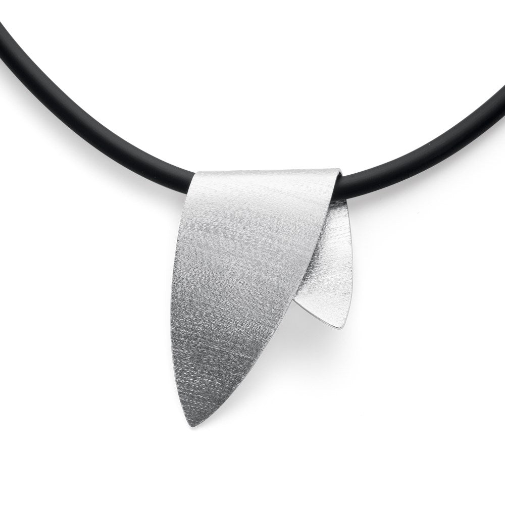 925/- Vedhæng mat/børstet
