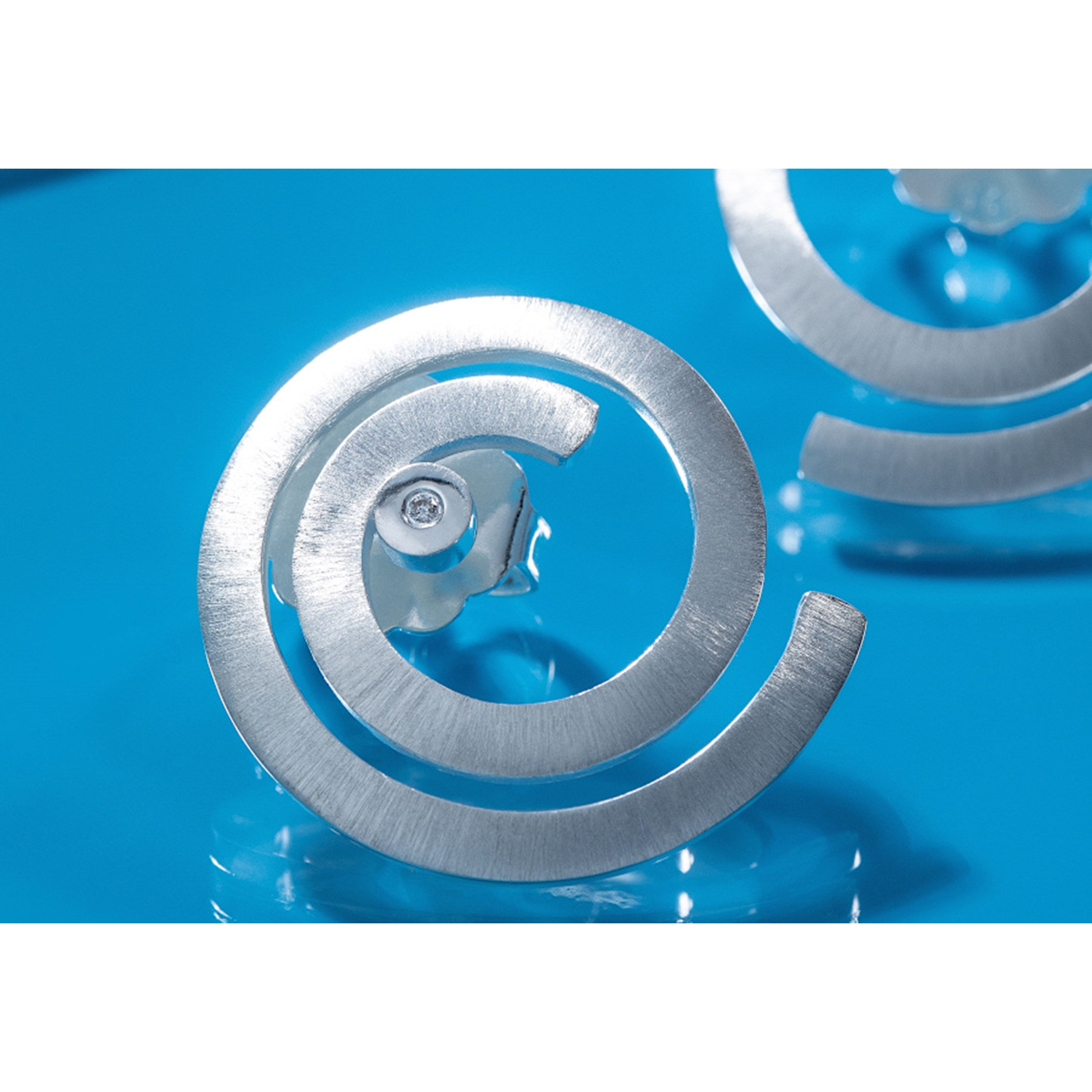 925/- Ørestikker mat/blank, dia.er 0,02ct W-SI