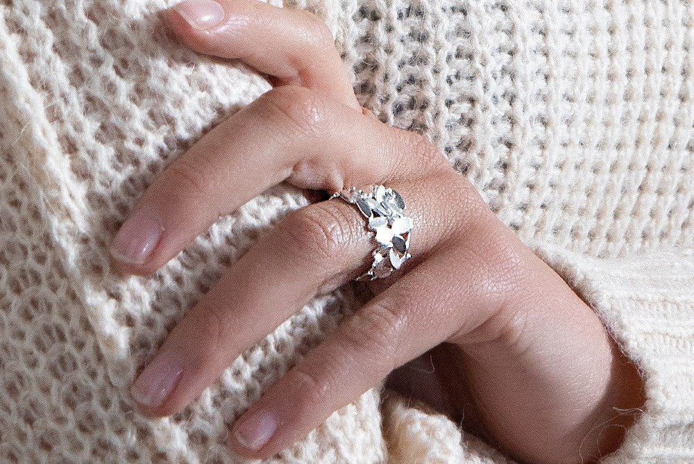 925/- Ring sandgestrahlt/glänzend, Brillant 0,03ct W-SI - 56 / Nicht rhodiniert