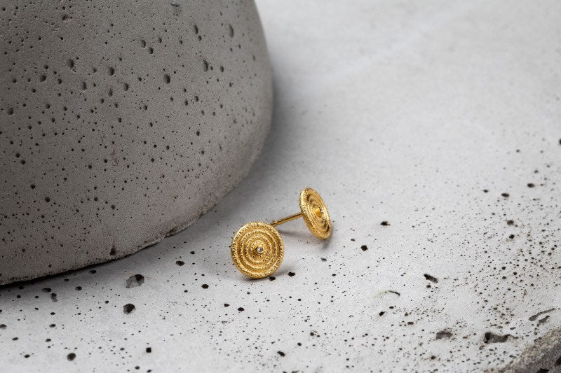 925/- Ørestikker, mat/børstet fg, dia. 0,01ct W-SI