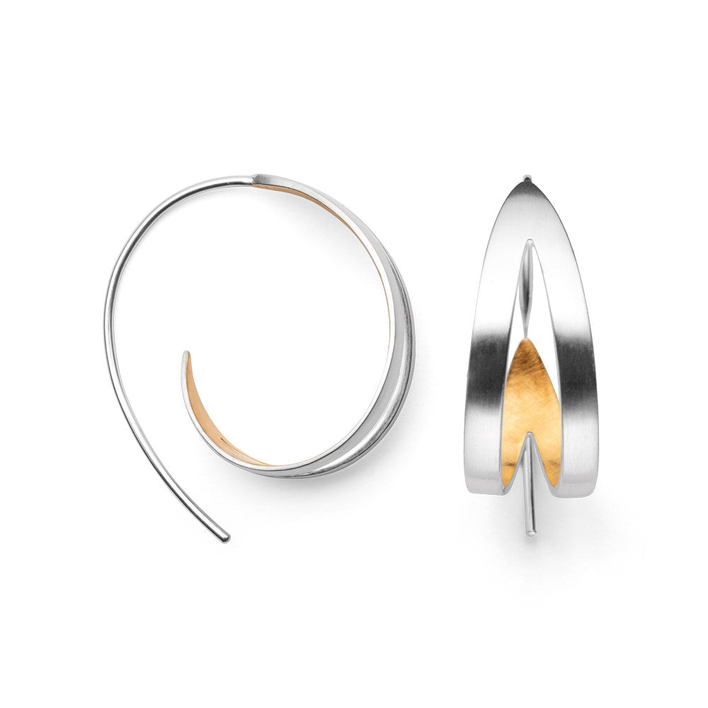 925/- earrings, partly gp satin/scratch