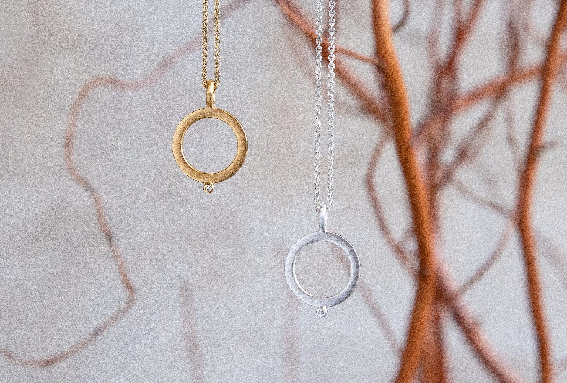 925/- Vedhænger mat, brillant 0,01ct W-SI