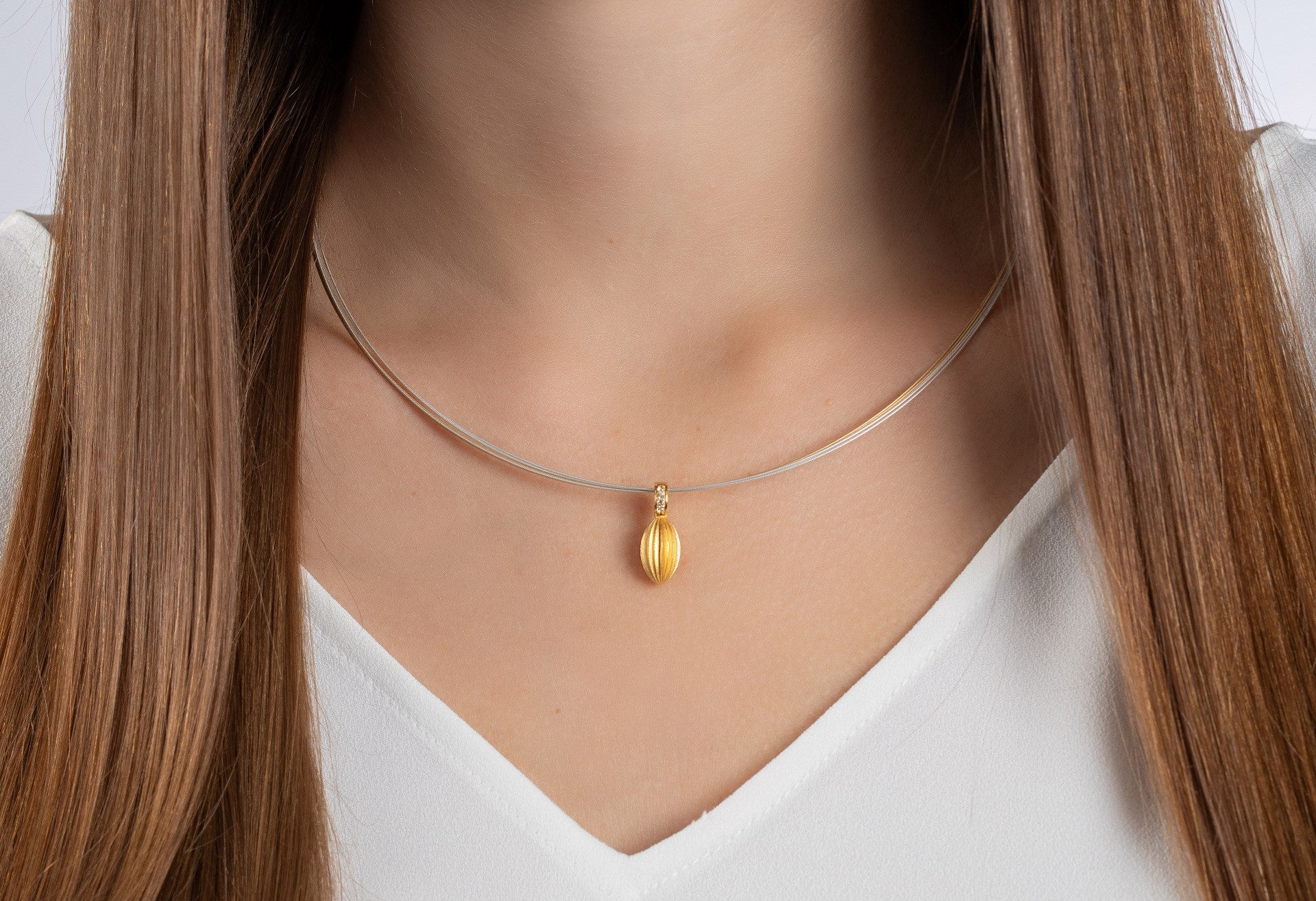 925/- Vedhæng, fg sandblæst, hvid topas 0,04ct