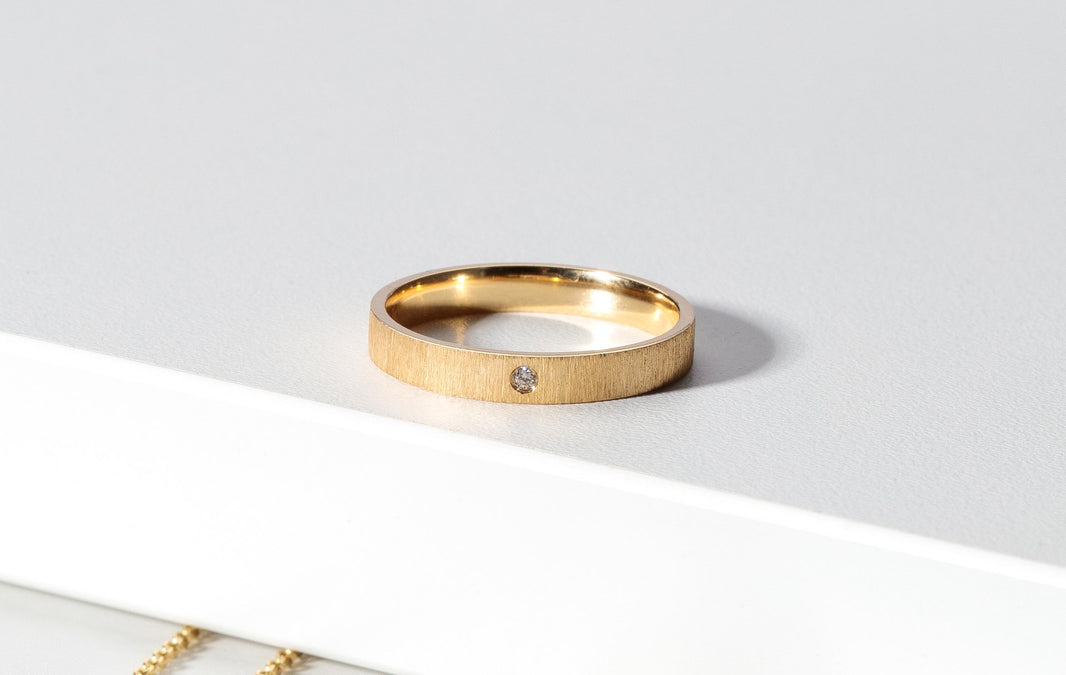750/- ring satin/brushed, dia. 0,02ct W-SI