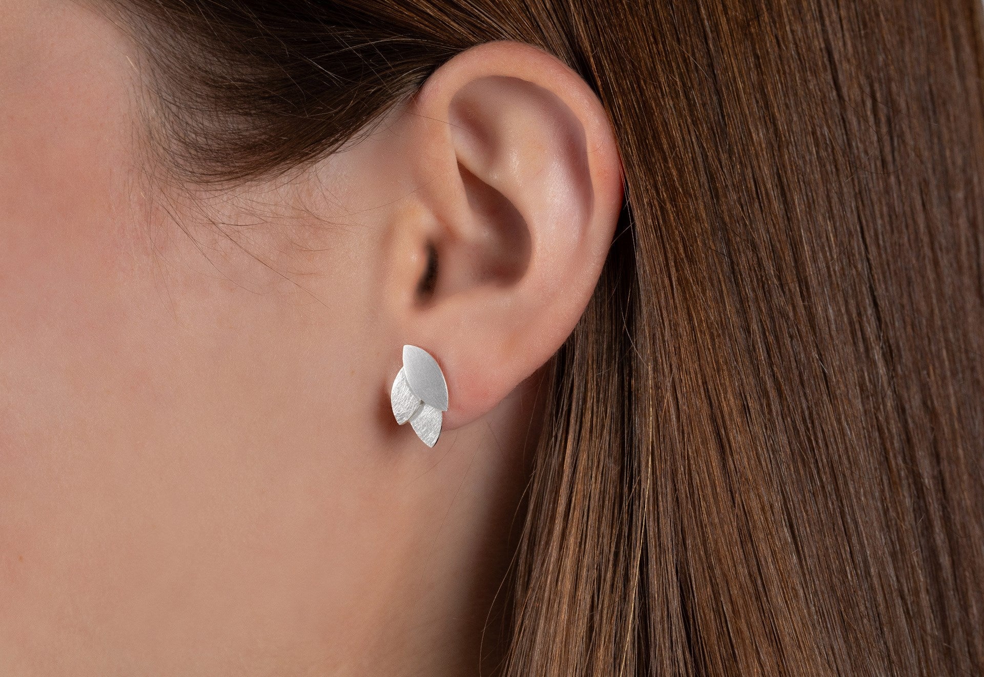 925/- ørehænger med studs mat/børstet