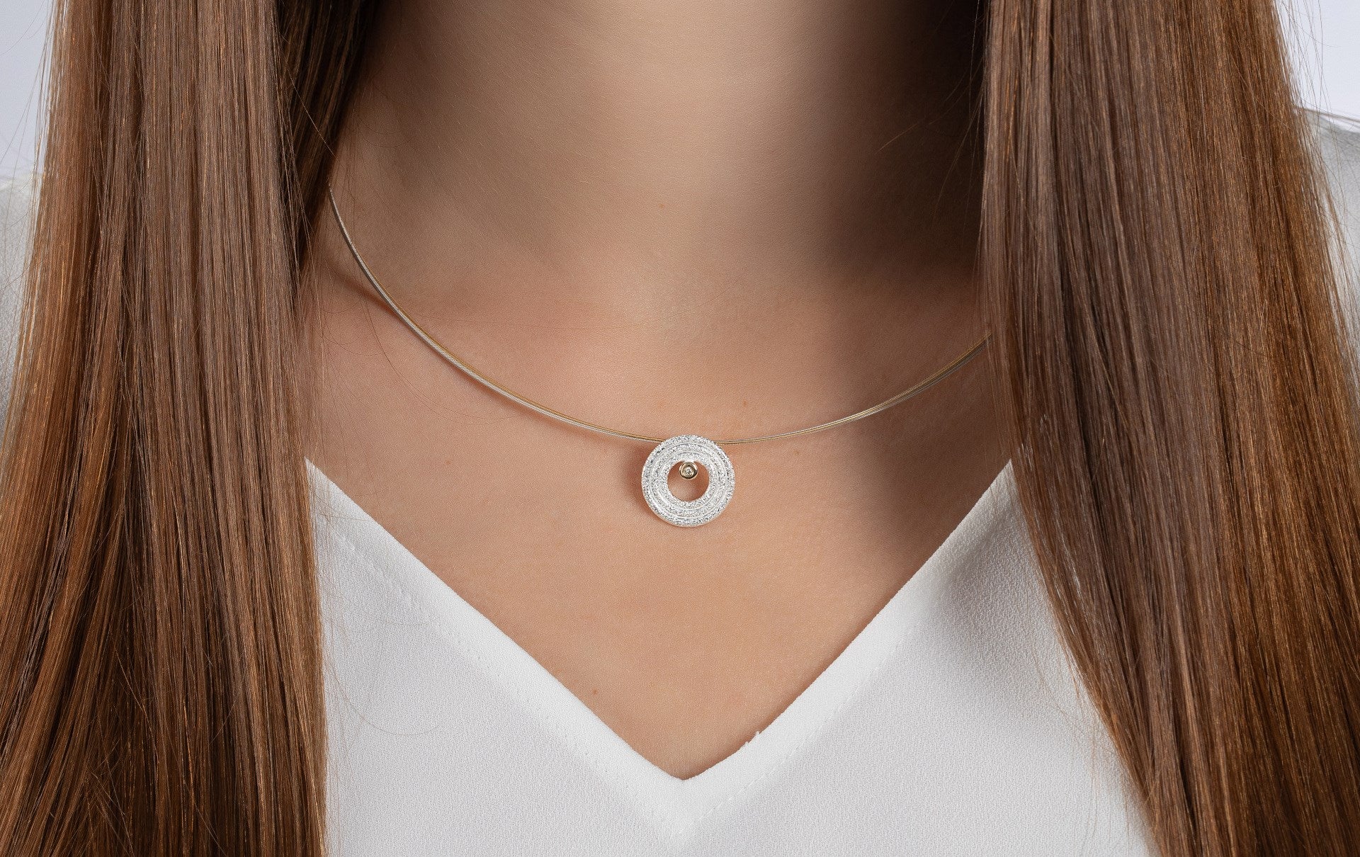 925/- Anhänger, fg 14K matt/gebürstet, 0,015ct