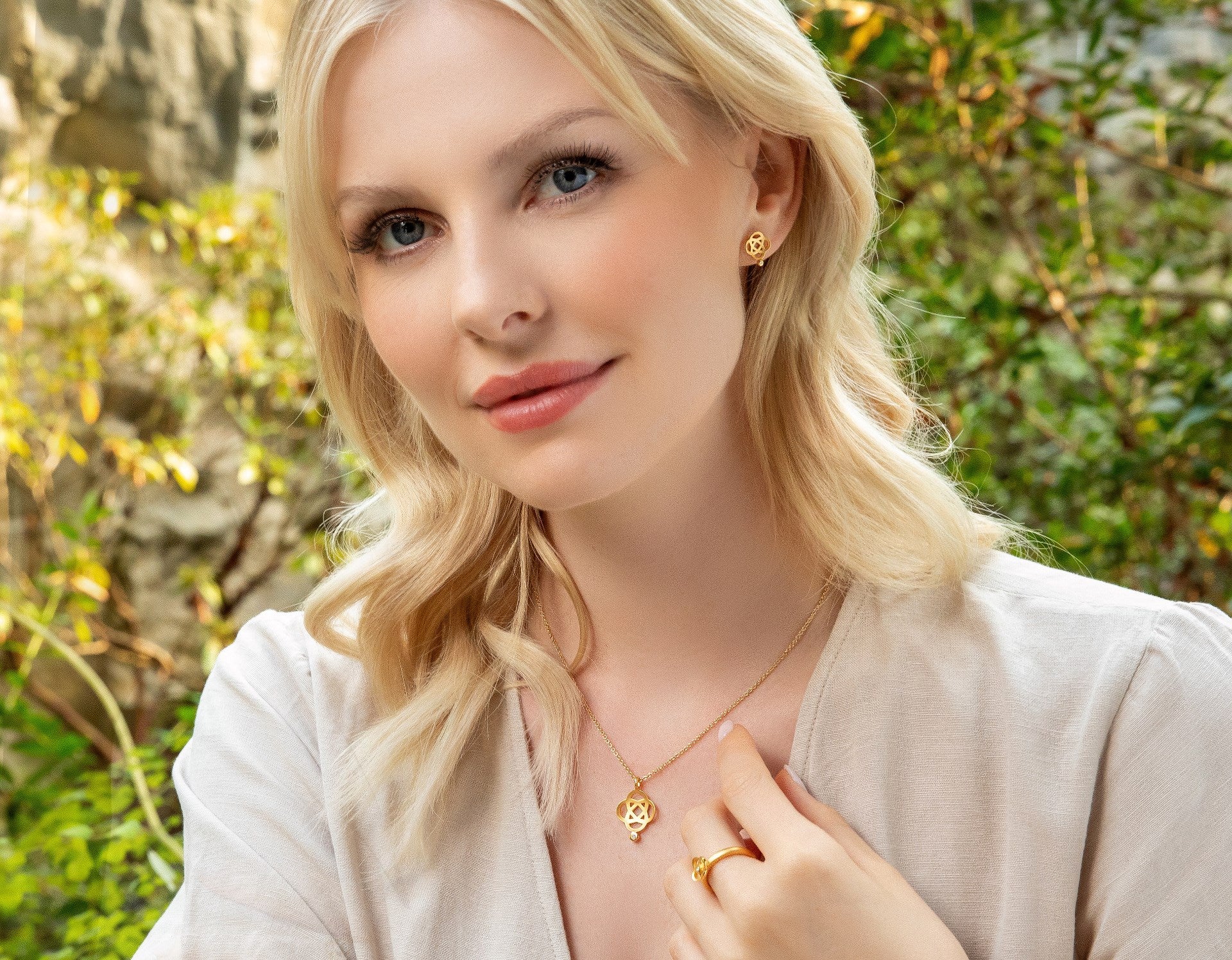 925/- Anhänger, vg. Sand Matt, 0,02ct W-SI