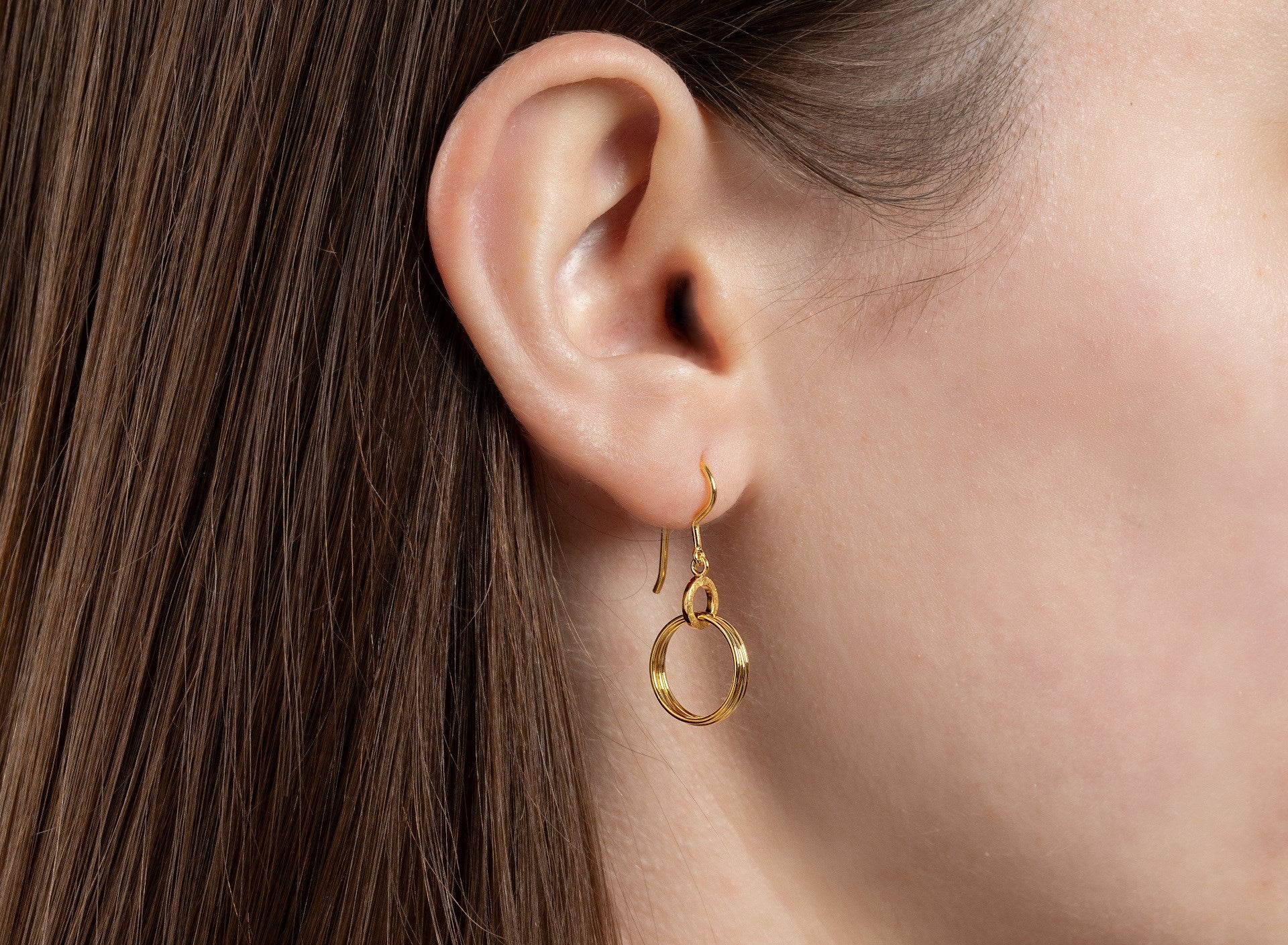 925/- earrings, gp scratch/pol.