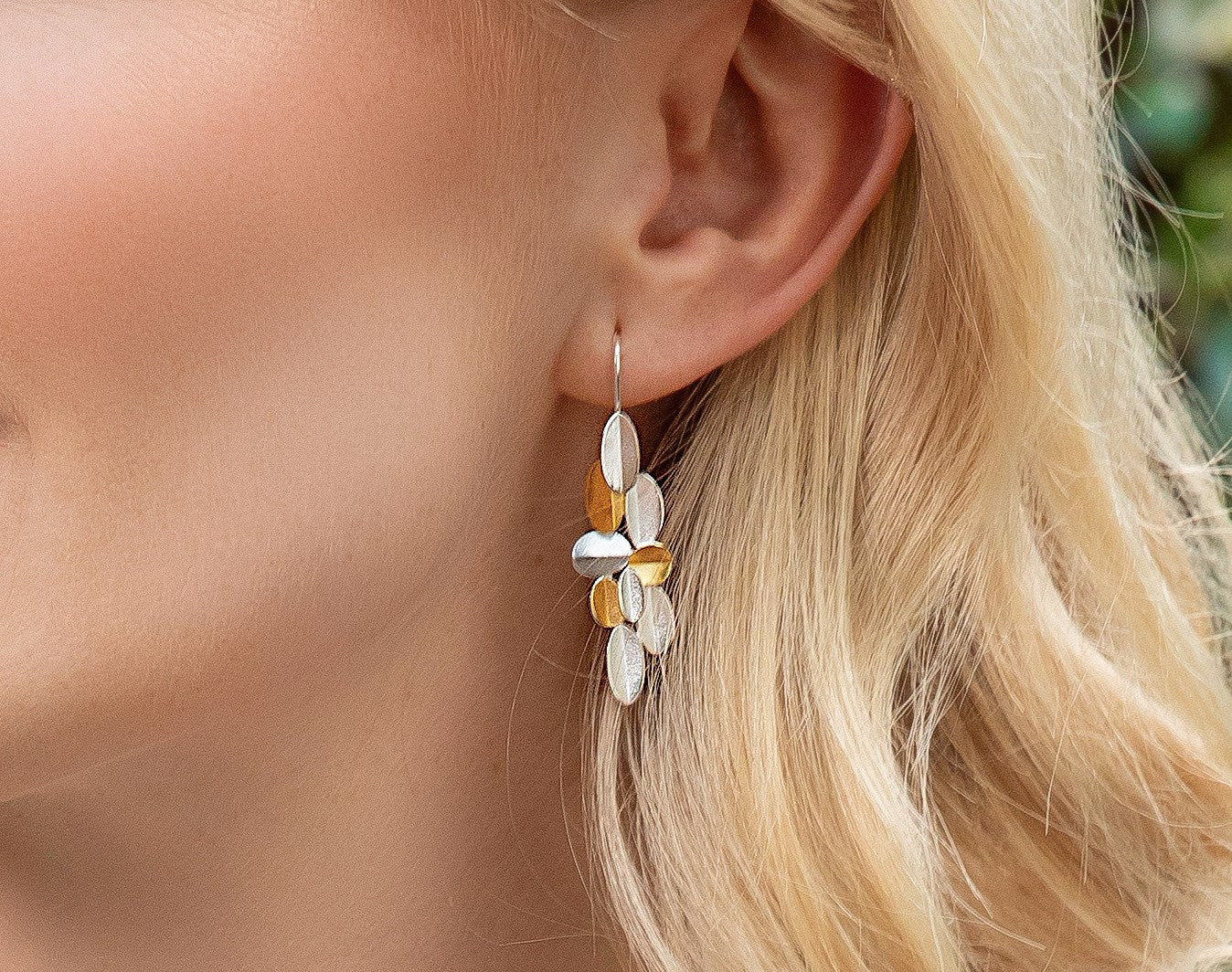 925/- ear hanger, partially fg mat