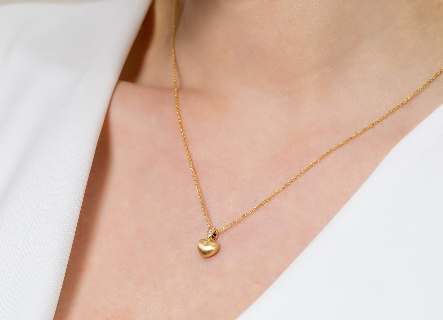 750/- Anhänger matt., Brillanten 0,014ct W-SI