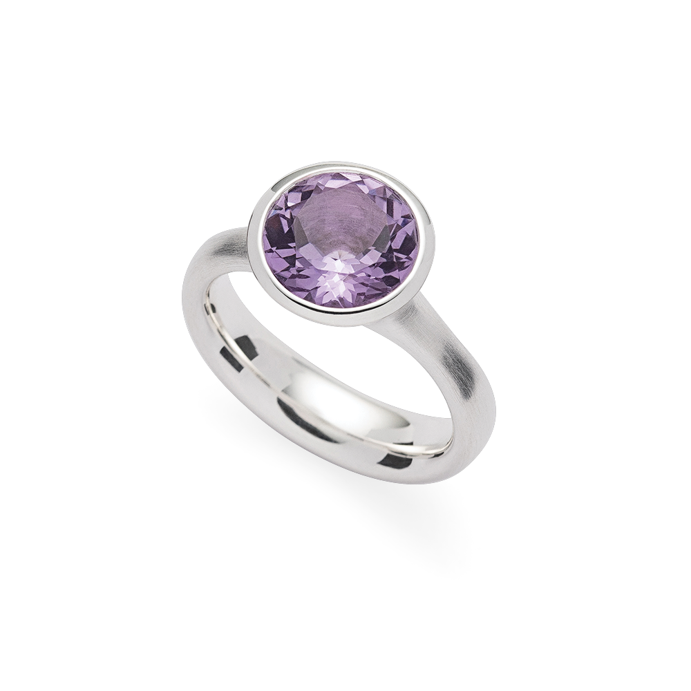 925/- ring, mat/pol., amethyst 3,2ct
