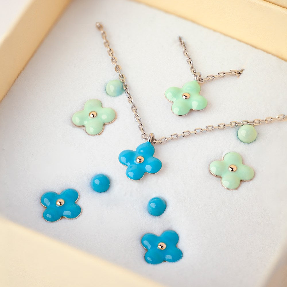 Rhod. silver necklace flower w/blue enamel