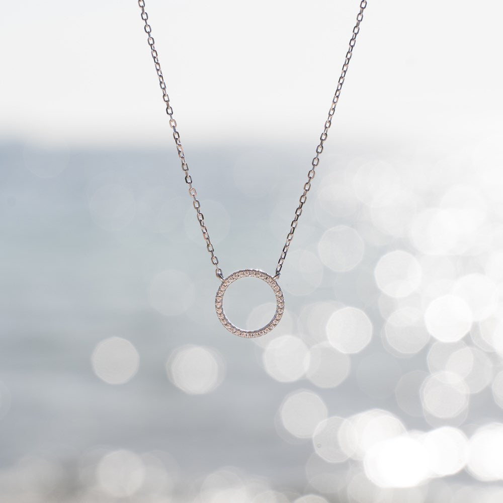 Circle pendant ANNANOR w/ chain