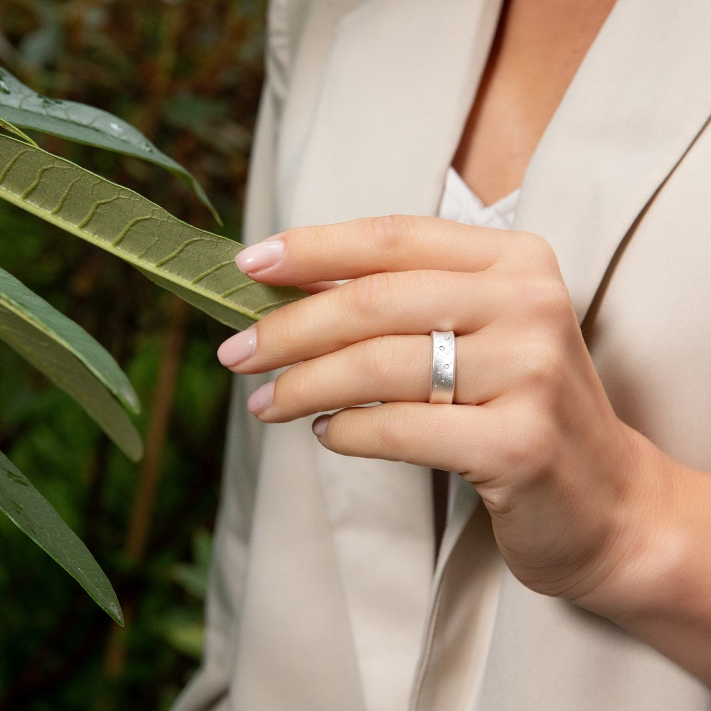 925/- Ring mattiert, Br 0,02ct W-SI - 52 / Nicht rhodiniert