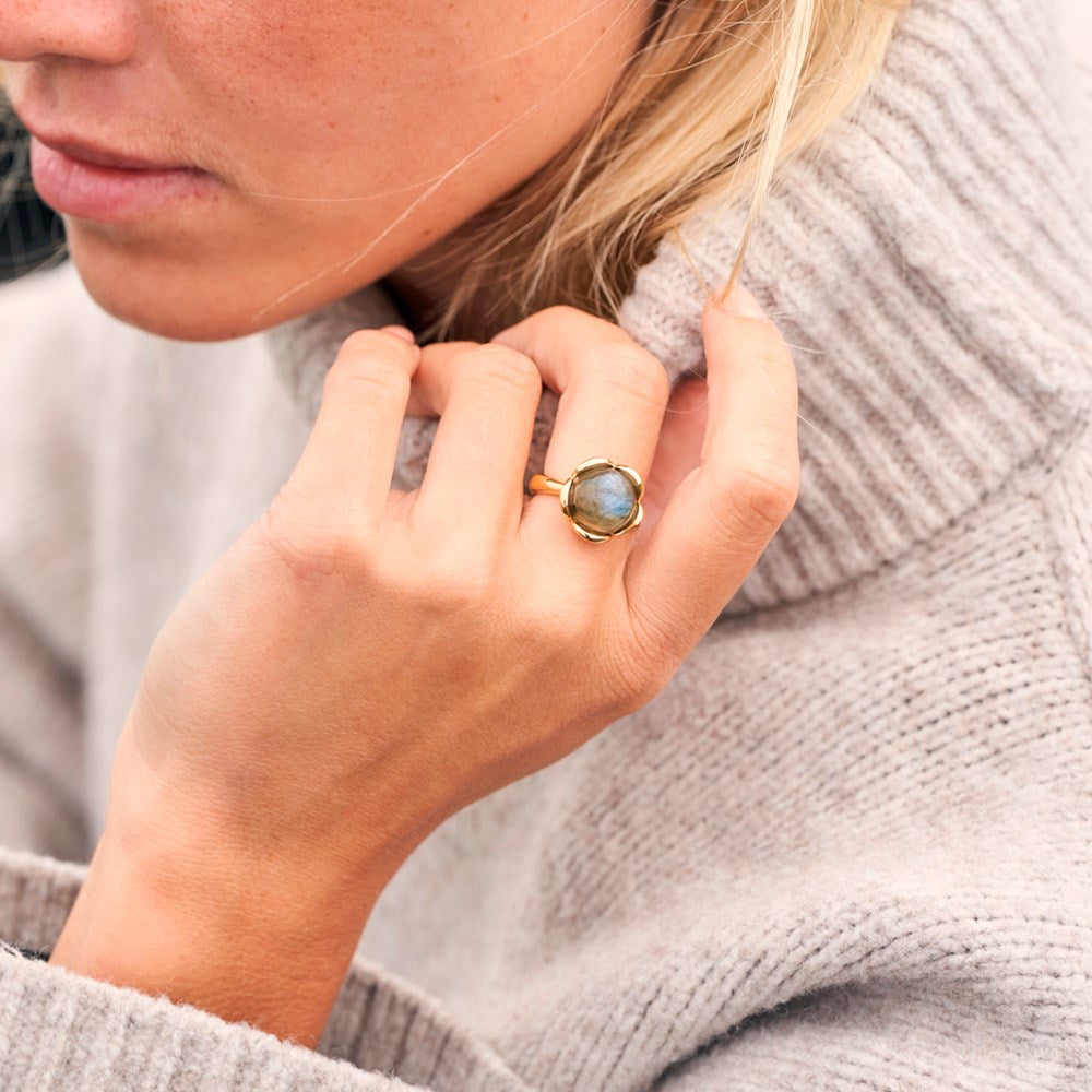 Silver rhododendron. ring Flower large w/labradorite