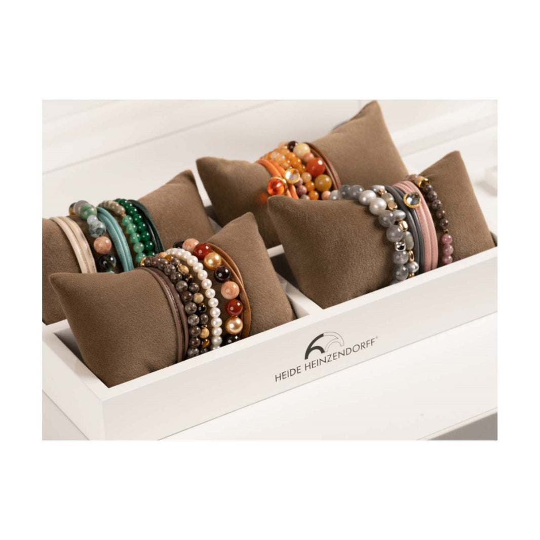 Heinzendorff armbånd kasse m. 4 puder