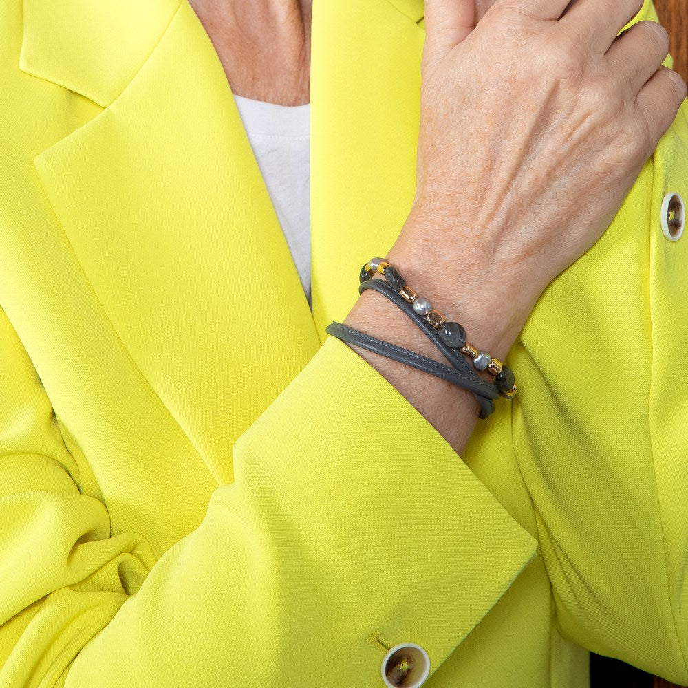 Leather bracelet silver clasp