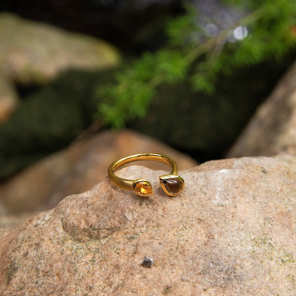 925/- Ring, mat/blank fg, RQ 0,87 ct, citrin 0,41