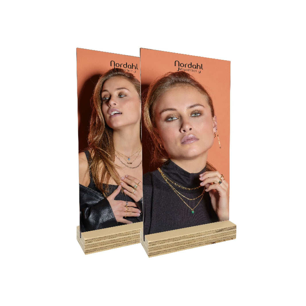 NJ display with wood foot 112 mm