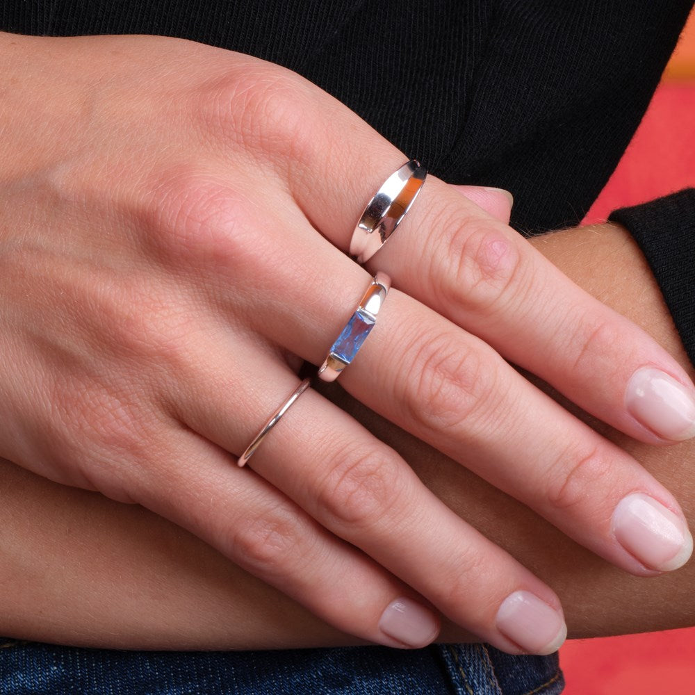 Rhd. silver ring blue FACET52