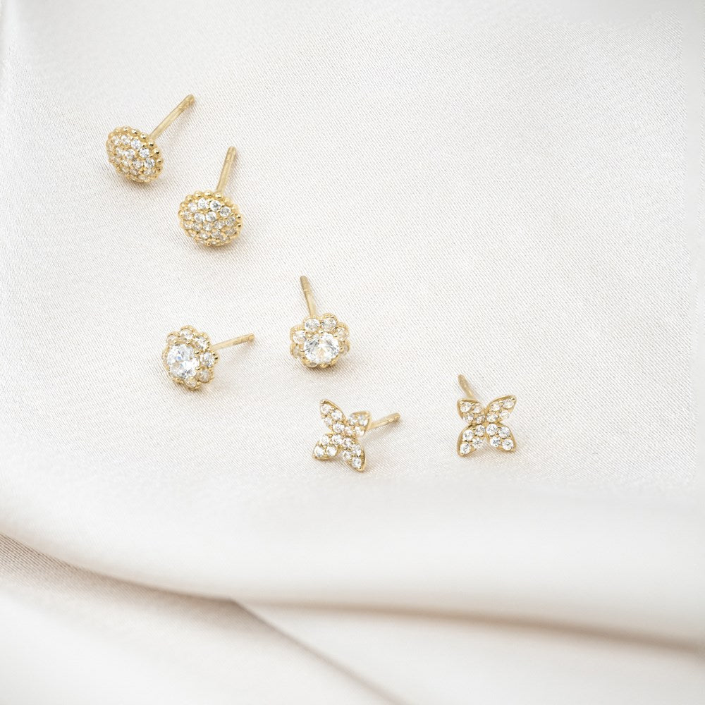 8kt. guldørestikker blomst