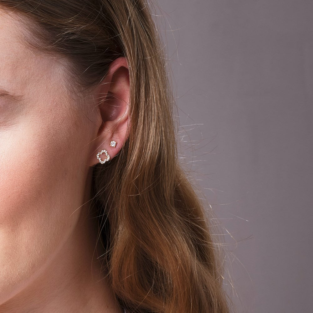 8kt. guldørestikker m/cz