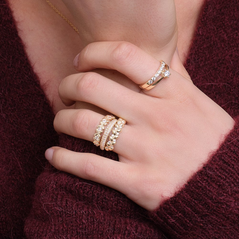 8kt. guldring m/3,5 mm cz i 6 grabber