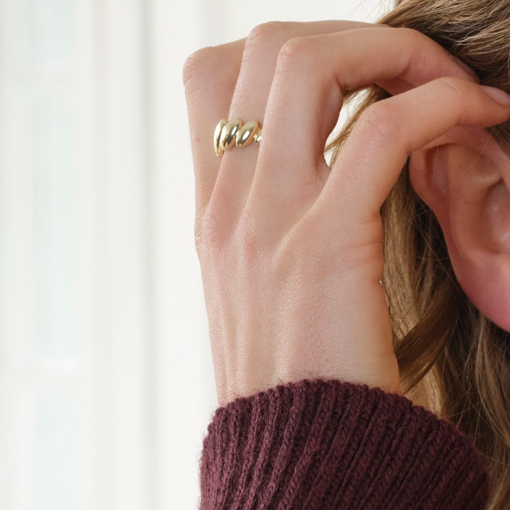 8ct. gold ring